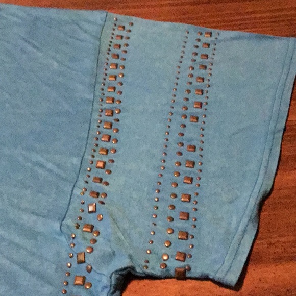 Top - Picture 2 of 5